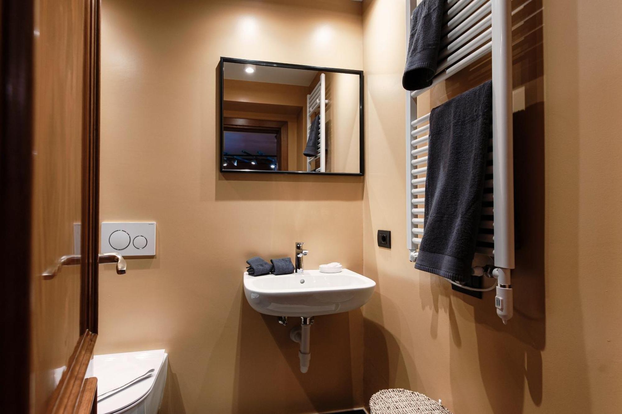 Crotto Polirolo - The House Of Travelers Apartment Cernobbio Exterior photo